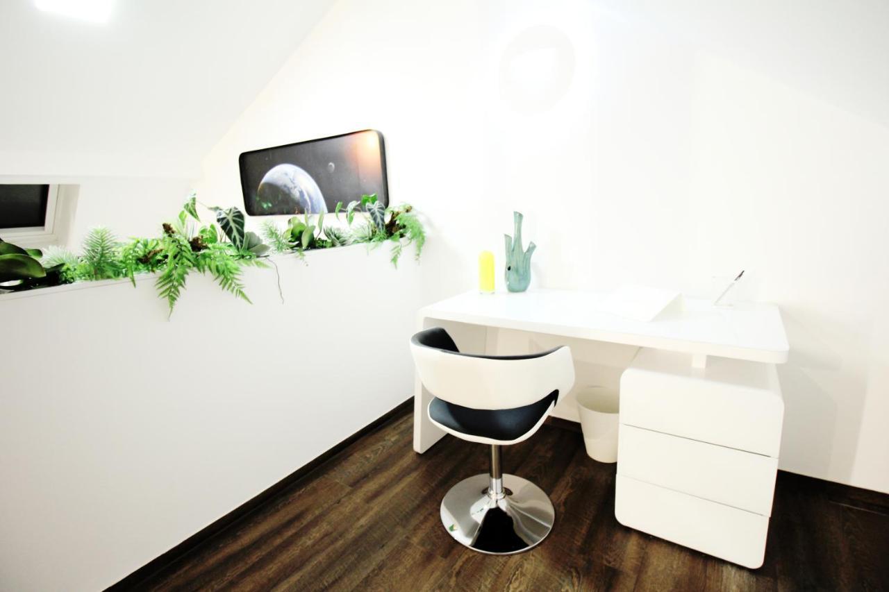 Secret Hideaways Space Loft Wohndesign Auf 2 Etagen L 450M Bis Uni Duisburg Exterior photo